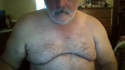 Snapshot of oldcockforyngladies chatting on 11-21-25, 04:16 oldcockforyngladies online show from 11-21-25, 04:16