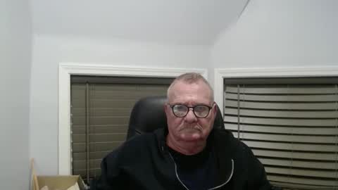 oldguybigd online show from 10-22-25, 06:24