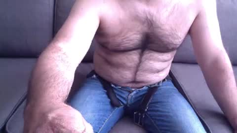 Snapshot of oldjeremy chatting on 03-04-25, 11:29 oldjeremy online show from 03-04-25, 11:29