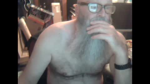 oldman196262 online show from 02-16-25, 07:38