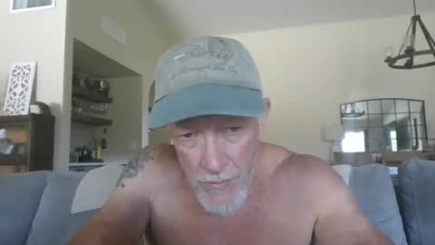 Snapshot of oldmanmeataz chatting on 04-29-26, 09:43 oldmanmeataz online show from 04-29-26, 09:43