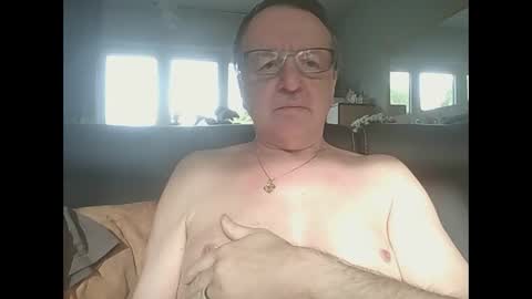 oldtimer160162493 online show from 04-27-26, 07:06