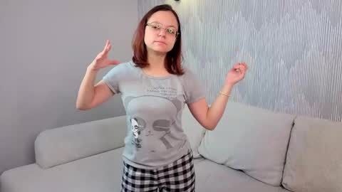 Stella online show from 11-13-25, 11:09