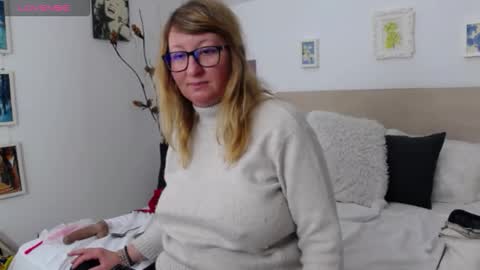Snapshot of olgapavlova chatting on 01-13-26, 10:53 Olga Pavlova online show from 01-13-26, 10:53