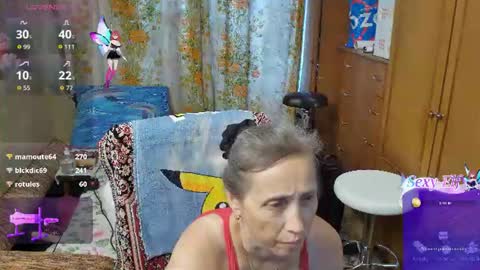 Snapshot of olguscha chatting on 07-25-26, 10:35 Olguscha online show from 07-25-26, 10:35