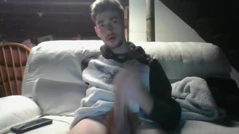 Snapshot of oliboy34 chatting on 07-16-26, 03:56 oliboy34 online show from 07-16-26, 03:56