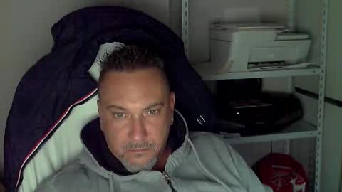 Snapshot of olimpio1230 chatting on 11-17-25, 04:13 olimpio1230 online show from 11-17-25, 04:13