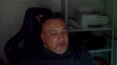 Snapshot of olimpio1230 chatting on 12-01-25, 01:27 olimpio1230 online show from 12-01-25, 01:27