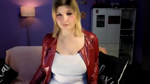 OliSunny Olivia online show from 03-19-26, 08:02