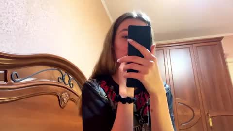 Olivia here online show from 07-25-26, 10:02
