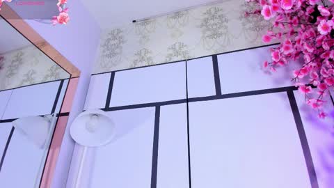 Snapshot of olivejoness_ chatting on 11-13-25, 05:50 olive online show from 11-13-25, 05:50