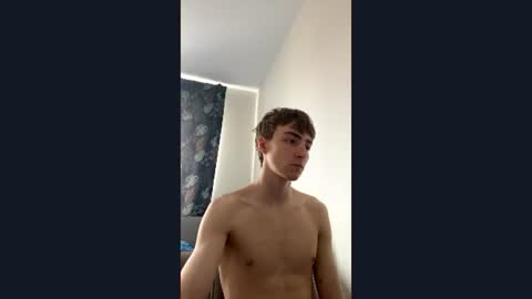 Snapshot of oliver592621 chatting on 07-16-26, 06:19 oliver592621 online show from 07-16-26, 06:19