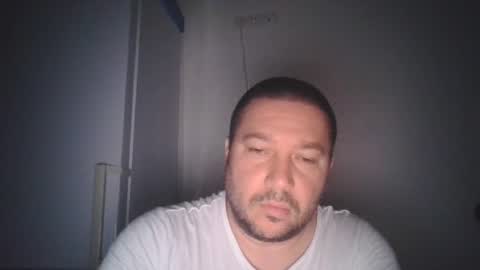 Snapshot of oliver841119 chatting on 07-10-26, 11:07 Oliver84 online show from 07-10-26, 11:07