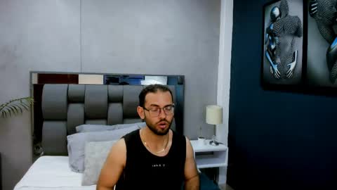 Oliver Blanc online show from 04-15-26, 11:50