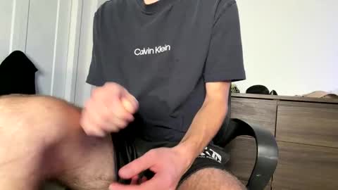 Oliver Beck online show from 11-04-25, 04:11