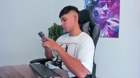 Snapshot of oliver_bray chatting on 01-10-25, 07:11 Oliver bray online show from 01-10-25, 07:11