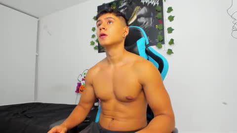 Snapshot of oliver_bray chatting on 01-14-25, 02:50 Oliver bray online show from 01-14-25, 02:50