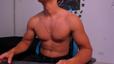 Snapshot of oliver_bray chatting on 01-25-25, 12:06 Oliver bray online show from 01-25-25, 12:06