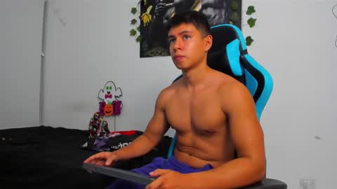 Snapshot of oliver_bray chatting on 02-11-25, 01:31 Oliver bray online show from 02-11-25, 01:31