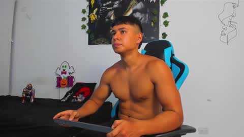 Snapshot of oliver_bray chatting on 02-23-25, 12:08 Oliver bray online show from 02-23-25, 12:08