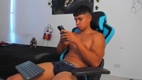 Snapshot of oliver_bray chatting on 02-23-25, 09:16 Oliver bray online show from 02-23-25, 09:16