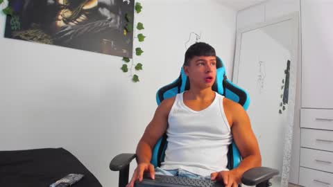 Snapshot of oliver_bray chatting on 03-02-25, 04:42 Oliver bray online show from 03-02-25, 04:42