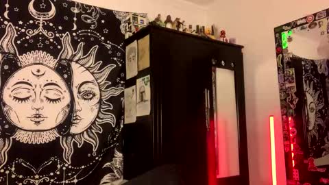 Oliver fast online show from 11-28-25, 07:22