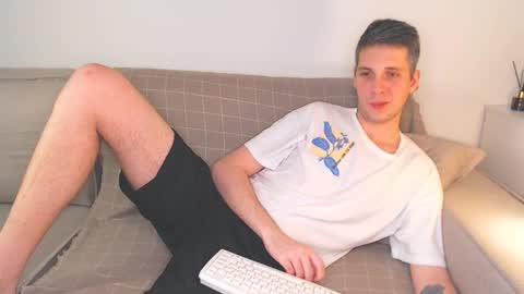 Oliver online show from 12-22-24, 07:31