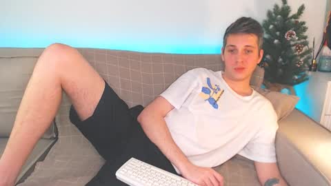 Oliver online show from 01-08-25, 06:52