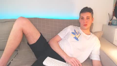 Oliver online show from 01-31-25, 07:08