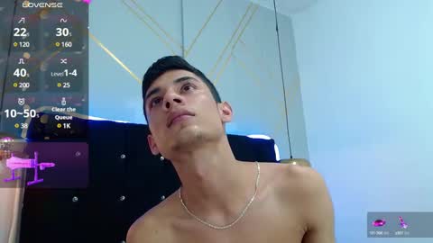 Snapshot of oliver_king_sex chatting on 12-30-24, 08:36 Oliver Smith online show from 12-30-24, 08:36