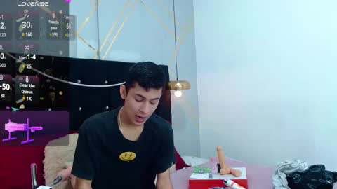 Snapshot of oliver_king_sex chatting on 01-04-25, 04:54 Oliver Smith online show from 01-04-25, 04:54