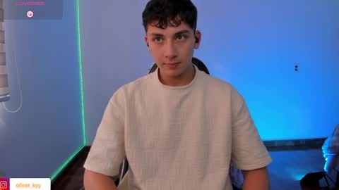 Snapshot of oliver_kyy chatting on 06-02-26, 09:28 oliveeer online show from 06-02-26, 09:28
