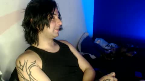 oliver_laid_2023 online show from 01-18-25, 11:55