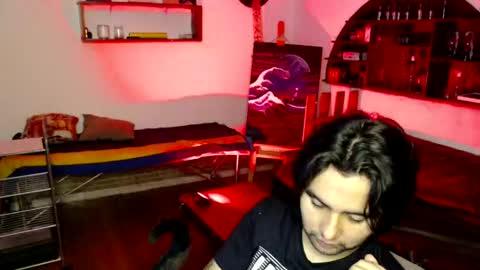 oliver_laid_2023 online show from 10-18-25, 07:09