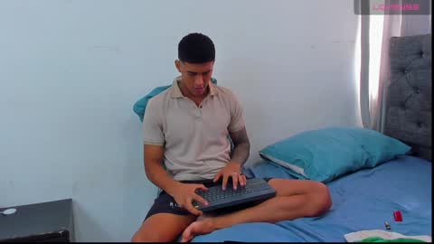 oliver_smith_2 online show from 12-26-24, 04:25