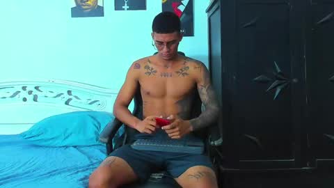 Snapshot of oliver_smith_2 chatting on 05-16-26, 01:54 oliver_smith_2 online show from 05-16-26, 01:54