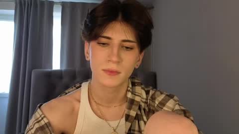 oliver online show from 04-20-26, 01:58