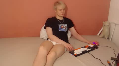 Oliver online show from 03-06-26, 12:18