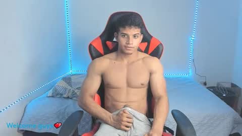 Snapshot of oliver_thompsson chatting on 12-12-24, 11:58 oliver thompsson online show from 12-12-24, 11:58
