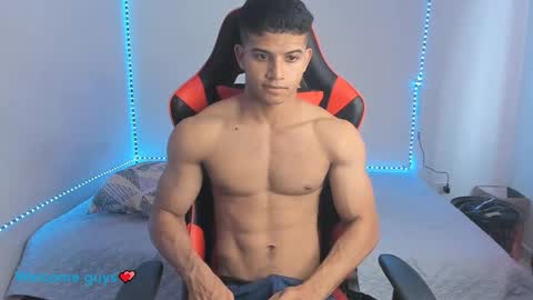 Snapshot of oliver_thompsson chatting on 12-17-24, 01:16 oliver thompsson online show from 12-17-24, 01:16
