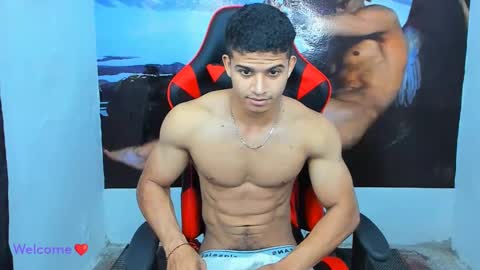 Snapshot of oliver_thompsson chatting on 12-21-24, 02:37 oliver thompsson online show from 12-21-24, 02:37