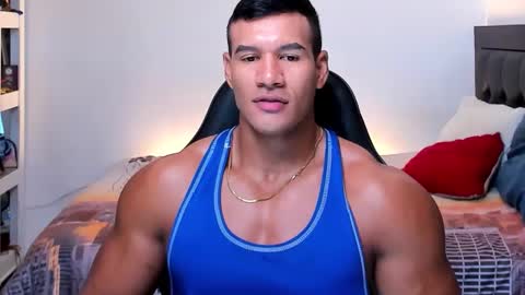 Snapshot of oliver_tommy chatting on 09-15-25, 01:05 oliver_tommy online show from 09-15-25, 01:05