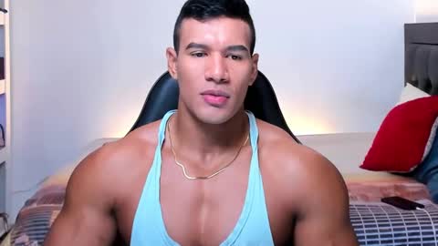 Snapshot of oliver_tommy chatting on 09-17-25, 12:51 oliver_tommy online show from 09-17-25, 12:51