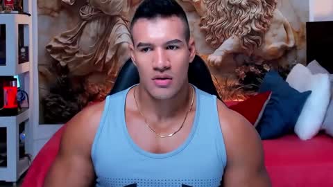 Snapshot of oliver_tommy chatting on 09-25-25, 01:48 oliver_tommy online show from 09-25-25, 01:48