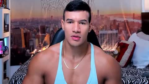 Snapshot of oliver_tommy chatting on 10-08-25, 11:52 oliver_tommy online show from 10-08-25, 11:52