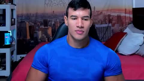 Snapshot of oliver_tommy chatting on 10-12-25, 01:43 oliver_tommy online show from 10-12-25, 01:43