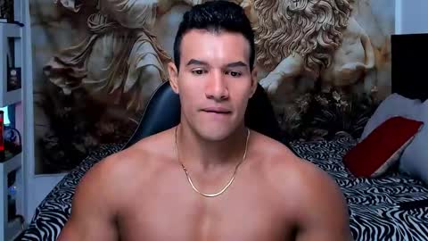 Snapshot of oliver_tommy chatting on 10-17-25, 01:03 oliver_tommy online show from 10-17-25, 01:03