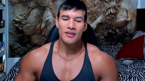 Snapshot of oliver_tommy chatting on 10-19-25, 12:22 oliver_tommy online show from 10-19-25, 12:22