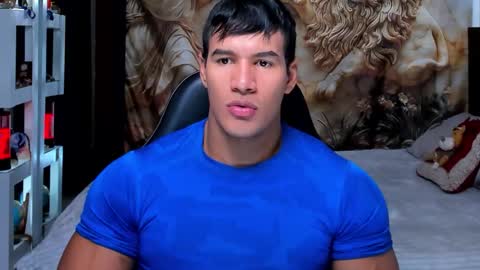 Snapshot of oliver_tommy chatting on 11-08-25, 01:22 oliver_tommy online show from 11-08-25, 01:22